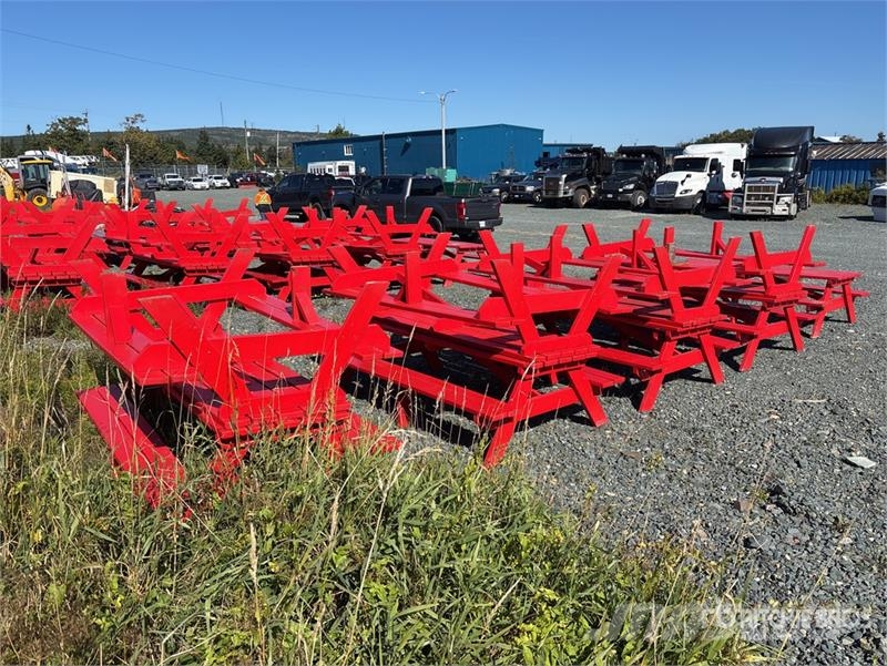 Quantity of (8) Picnic Table Costruzioni - Altro
