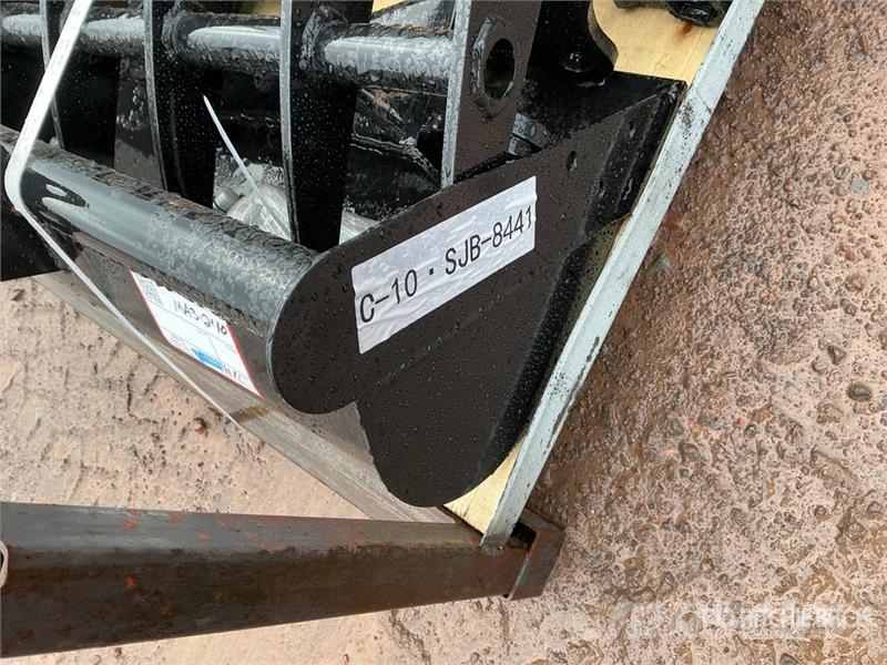  Quantity of (8)  VICSEC VCA-8 Mini Excavator Attac Otros componentes