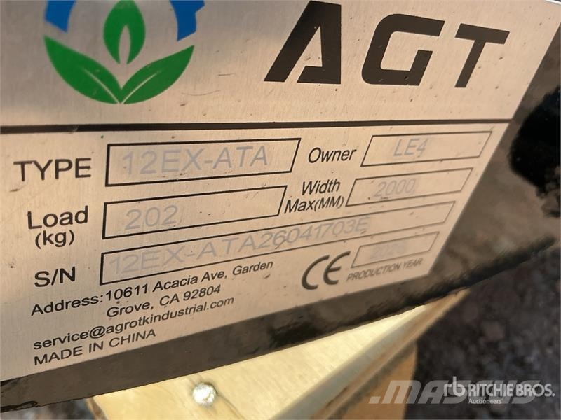 Quantity of (9) AGT 12EX-ATA Mini Excavator Attac Drugi deli