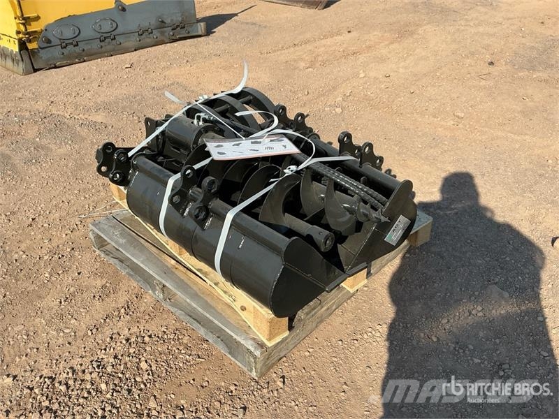  Quantity of (9)  AGT 12EX-ATA Mini Excavator Attac Otros componentes