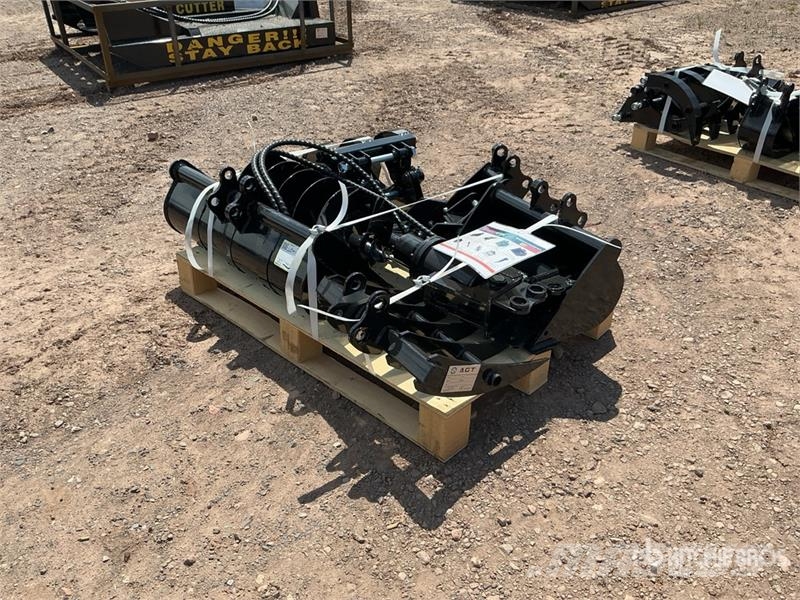 Quantity of (9) AGT 12EX-ATA Mini Excavator Attac Drugi deli