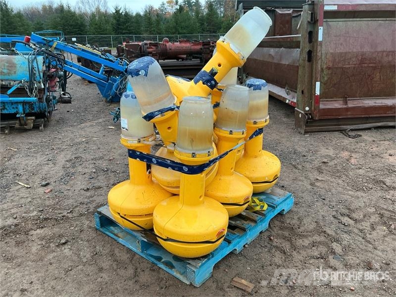  Quantity of (9) Work Lights معدات البناء - غير ذلك