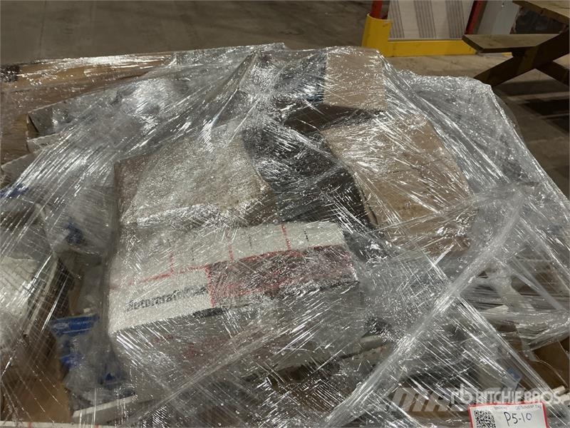  Quantity of Assorted Ford Parts (Unused) Ostale komponente za građevinarstvo