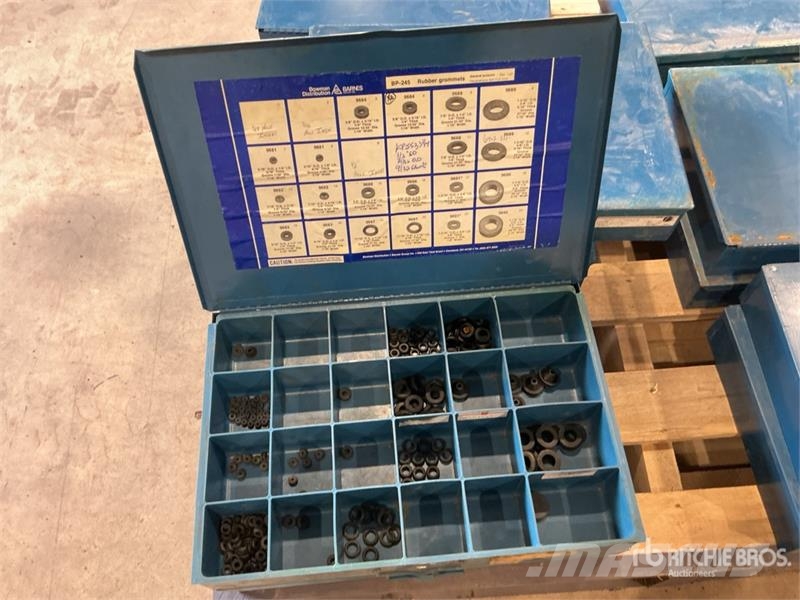 Quantity of Assorted Shop Supplies Drugi deli