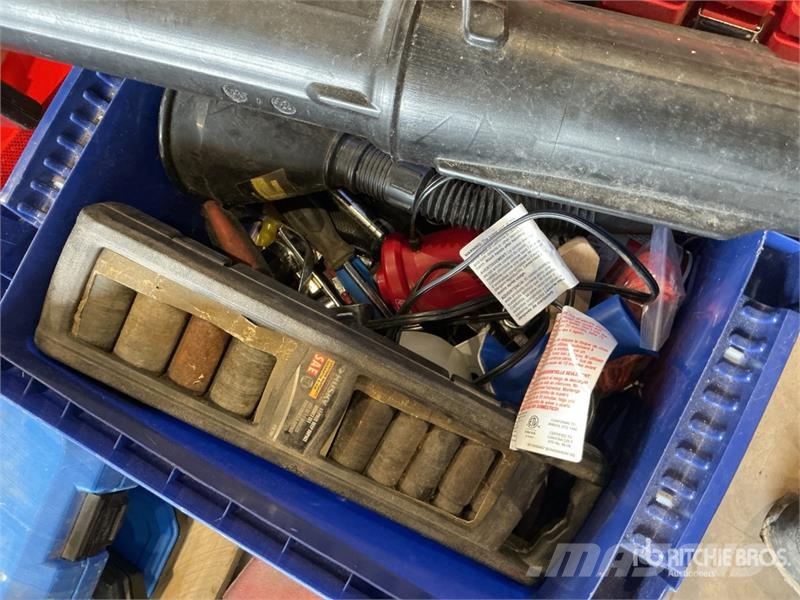 Quantity of Assorted Shop Tools Drugi deli