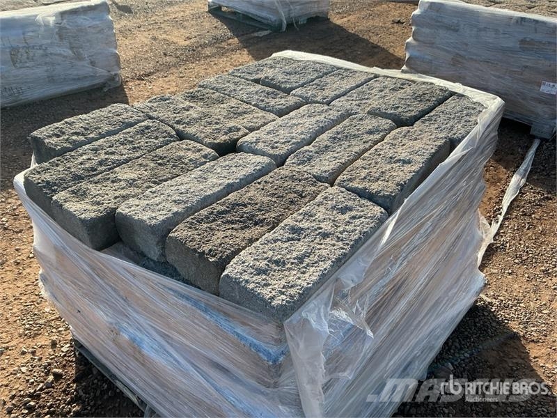 Quantity of Concrete Blocks Seilwinden, Bauaufzüge und Lastenaufzüge