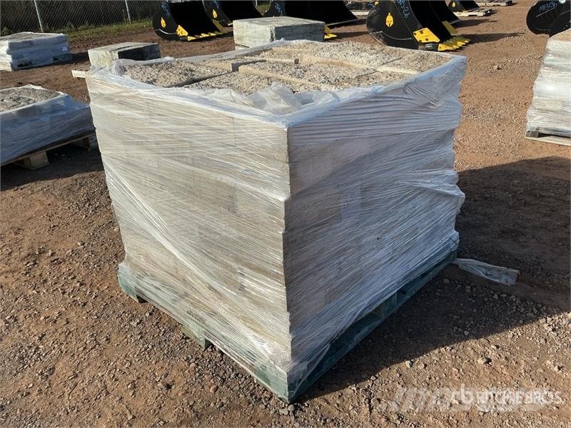 Quantity of Concrete Blocks Seilwinden, Bauaufzüge und Lastenaufzüge