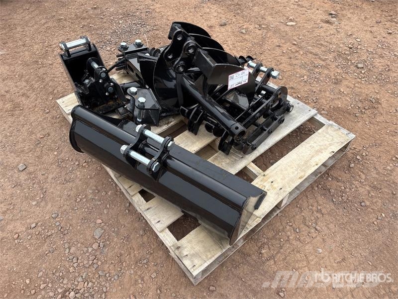 Quantity of Mini Excavator Attachments (Unused) Andre komponenter
