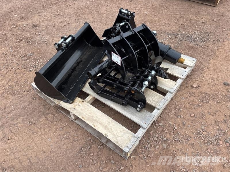 Quantity of Mini Excavator Attachments (Unused) Andre komponenter