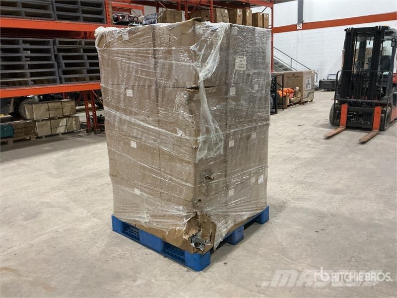  Quantity of Self Adhesive Nails (Unused) Utovorne dizalice, vitla i liftovi za materijal