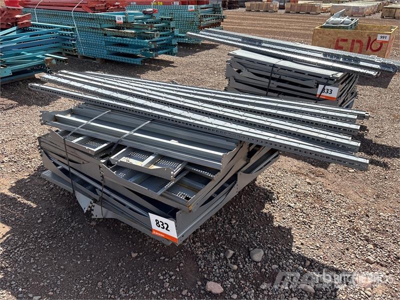 Quantity of Shelving Altri componenti