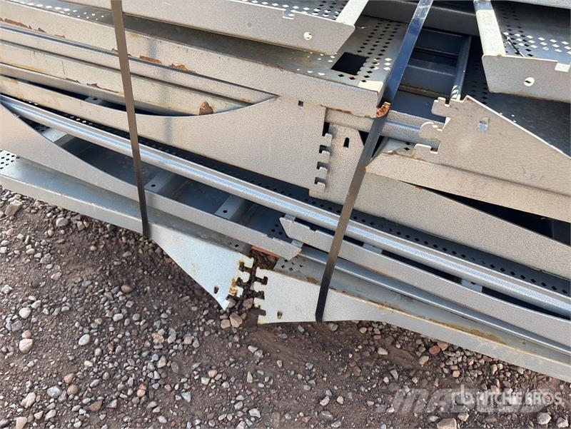 Quantity of Shelving Altri componenti