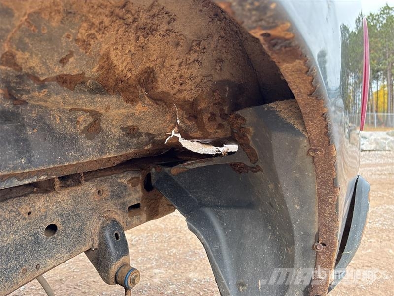 RAM 2500 4x4 Crew Cab Pickup Otras furgonetas