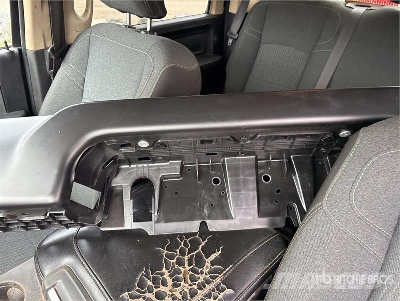 RAM 2500 4x4 Crew Cab Pickup Otras furgonetas