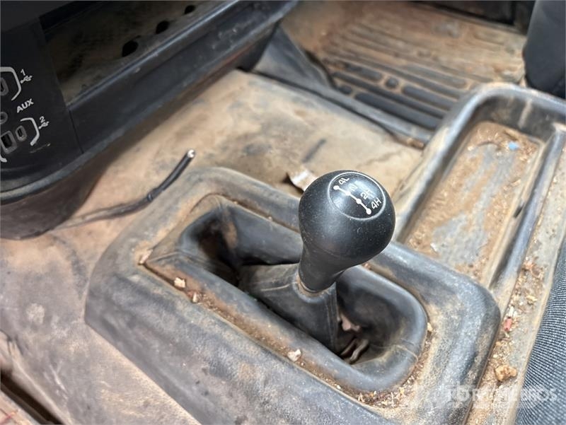 RAM 2500 4x4 Crew Cab Pickup Otras furgonetas