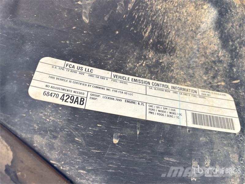 RAM 2500 4x4 Crew Cab Pickup Otras furgonetas