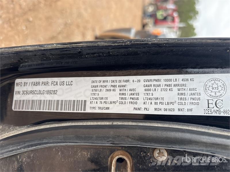 RAM 2500 4x4 Crew Cab Pickup Otras furgonetas
