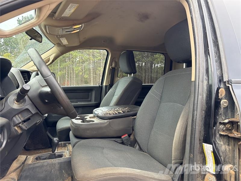 RAM 2500 4x4 Crew Cab Pickup Otras furgonetas