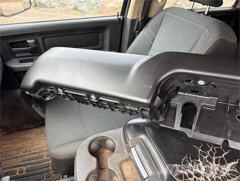 RAM 2500 4x4 Crew Cab Pickup Otras furgonetas