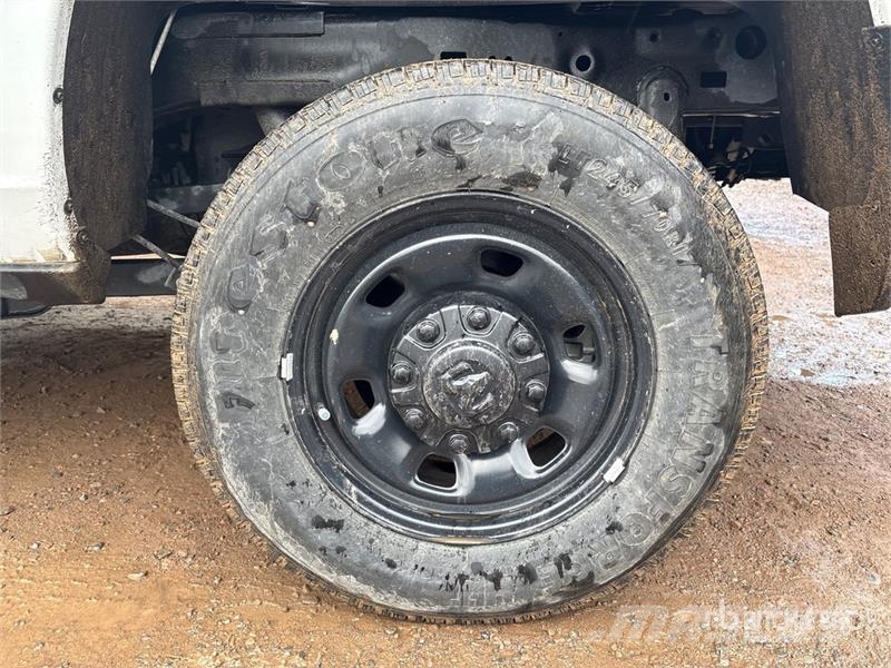 RAM 2500 4x4 Pickup Ostalo