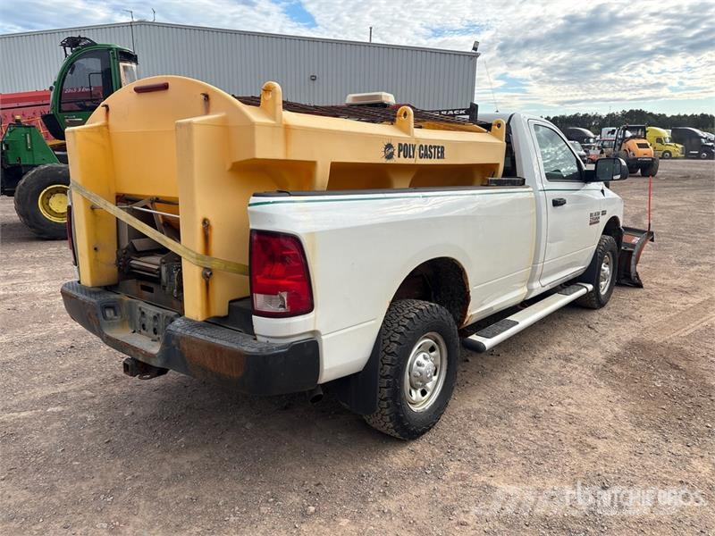 RAM 2500 4x4 Pickup Otras furgonetas