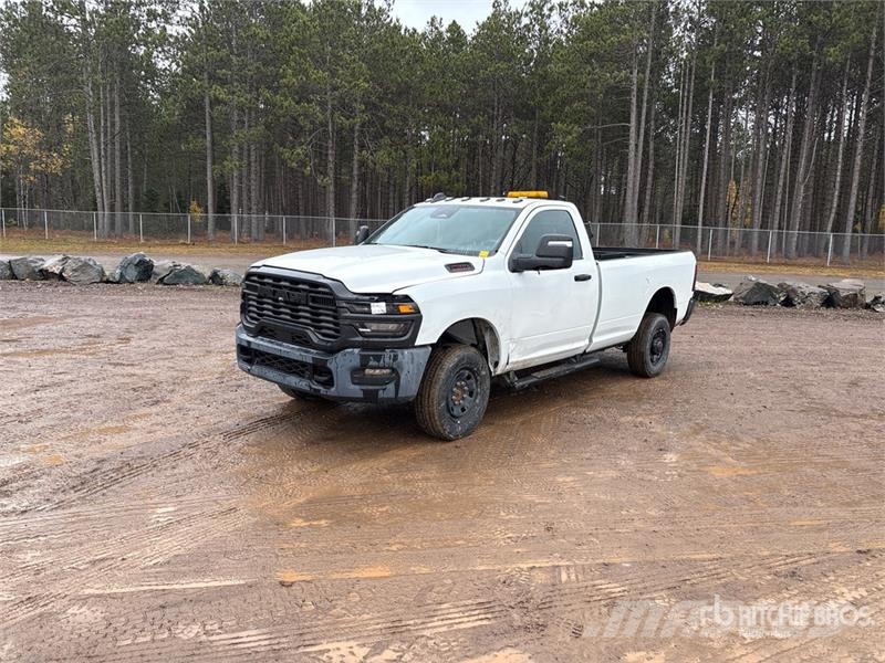 RAM 2500 4x4 Pickup Ostalo