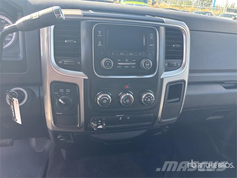 RAM 2500HD 4x4 Crew Cab Pickup Прочие фургоны