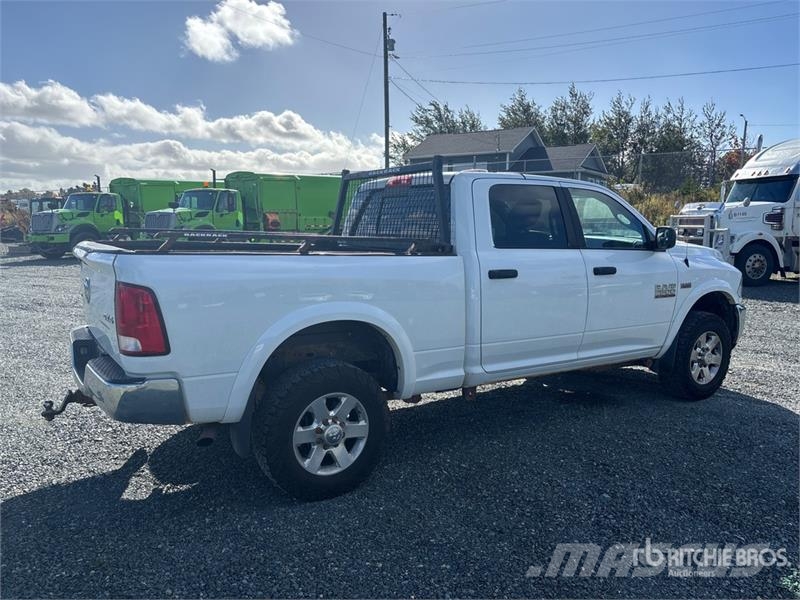 RAM 2500HD 4x4 Crew Cab Pickup Прочие фургоны