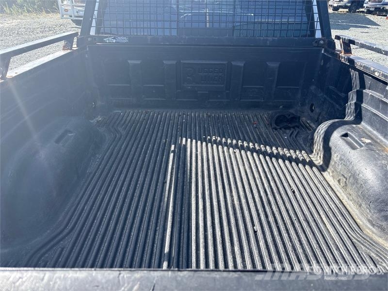RAM 2500HD 4x4 Crew Cab Pickup Прочие фургоны