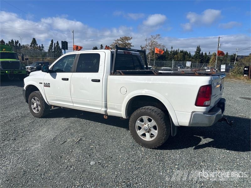 RAM 2500HD 4x4 Crew Cab Pickup Прочие фургоны
