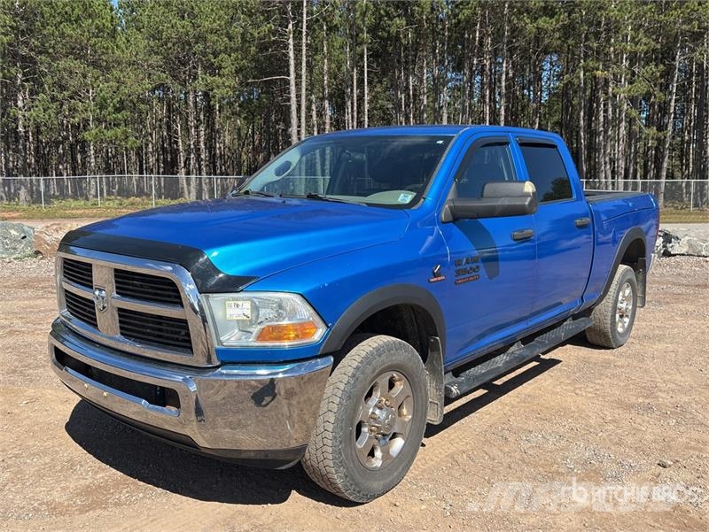 RAM 3500 4x4 Crew Cab Pickup Other