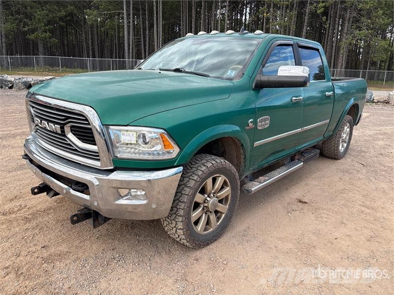 RAM 3500 Big Horn 4x4 Crew Cab Pickup Ostalo