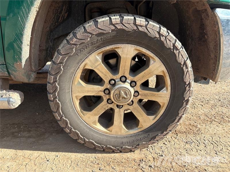 RAM 3500 Big Horn 4x4 Crew Cab Pickup Ostalo