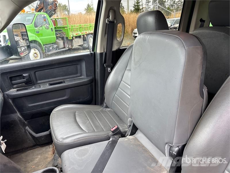 RAM 5500 4x4 Crew Cab Dump Truck Kipper