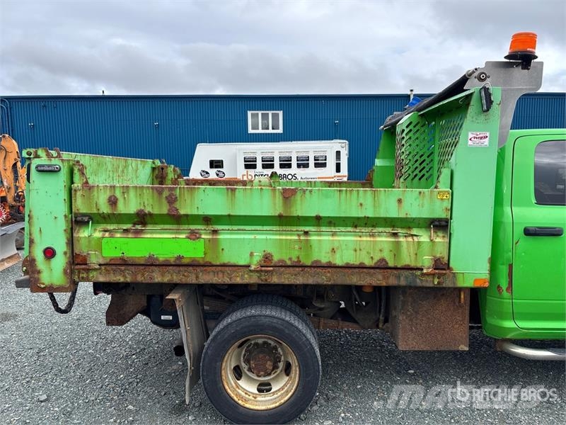 RAM 5500 4x4 Crew Cab Dump Truck Kipper