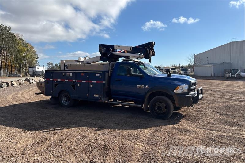 RAM AT37G on Ram 5500 4x4 Bucket Truck Auto korpe