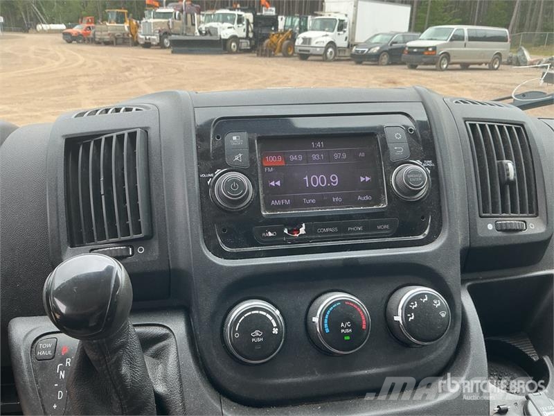 RAM Promaster 1500 Cargo Van (Inoperable) Gesloten bedrijfswagens