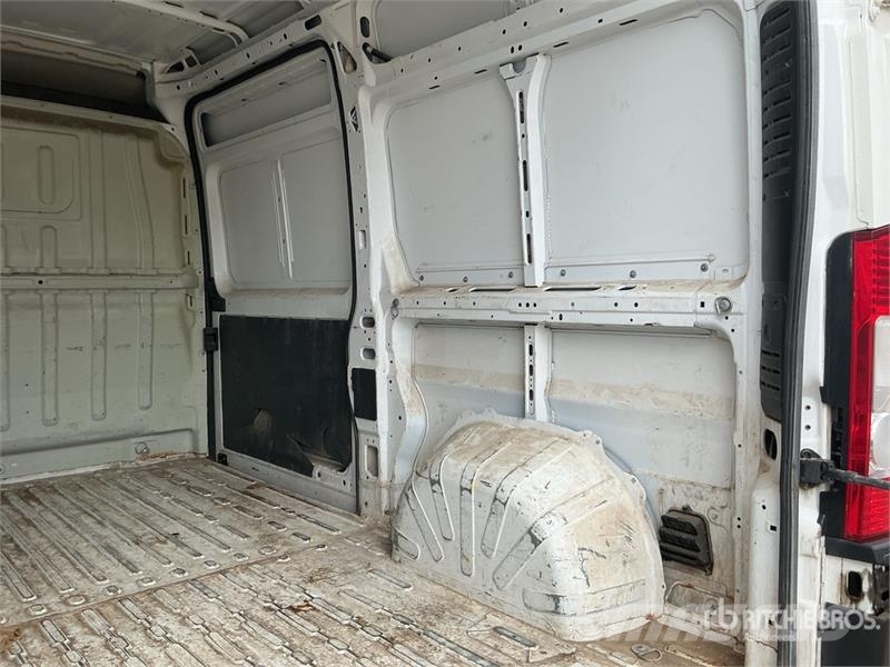 RAM Promaster 1500 Cargo Van (Inoperable) Gesloten bedrijfswagens