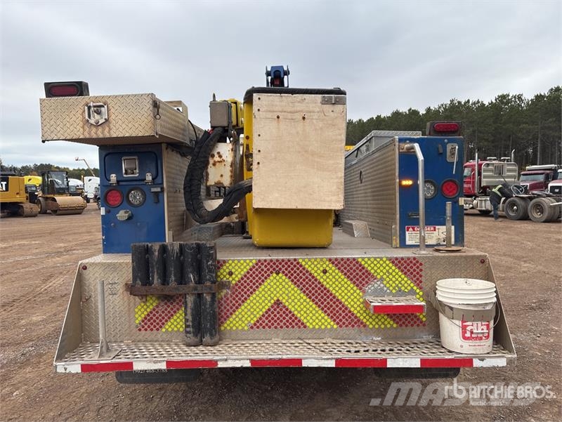 RAM Versalift SST37EIH 37 ft on Ram 5500 4x4 Bucket T Truck mounted aerial platforms