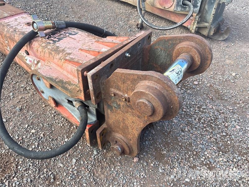 Rammer E64 Hydraulic Breaker ハンマー／ブレーカ