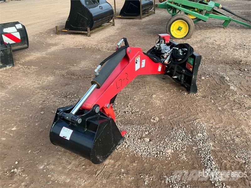  Raytree RMDB82 Skid Steer Backhoe (Unused) Utovarne korpe