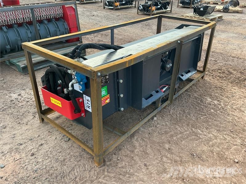  Raytree RMVR76 76 in Skid Steer Vibratory Roller ( مداحل
