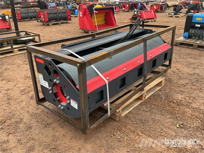Raytree RMVR76 76 in Skid Steer Vibratory Roller ( Walsen
