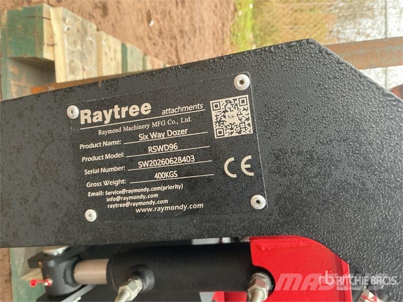 Raytree RSWD96 94 in PAT Skid Steer Dozer (Unused) Бульдозерные отвалы