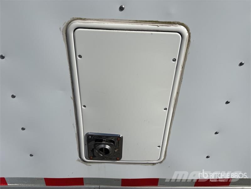 RC Trailers Inc 45 ft T/A Gooseneck Enclosed Trailer Box body trailers