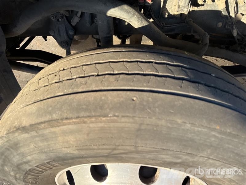 Renault C430 8x4 Camion Toupie Mixer Truck شاحنات خرسانة