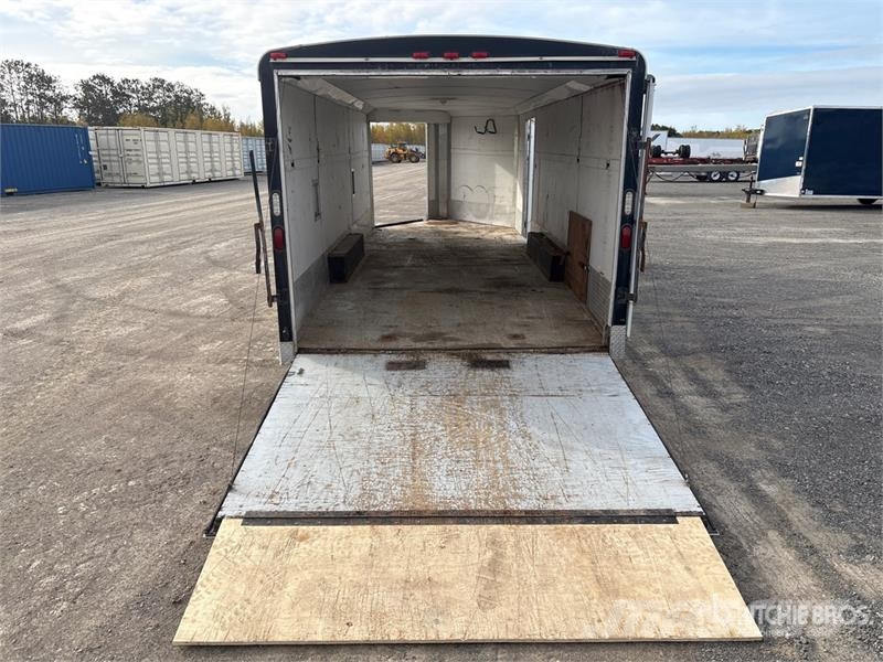 Royal Cargo T/A Enclosed Trailer Anhänger-Kastenaufbau