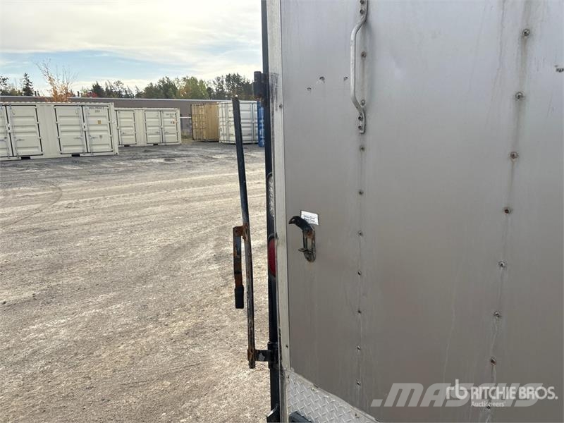 Royal Cargo T/A Enclosed Trailer Anhänger-Kastenaufbau