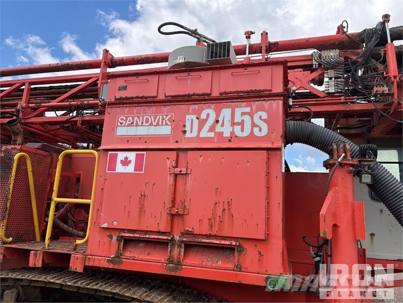 Sandvik D245S Crawler Mounted Blasthole Drill Other drilling equipment