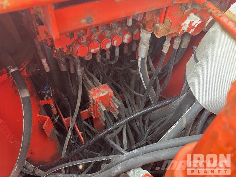 Sandvik D245S Crawler Mounted Blasthole Drill Other drilling equipment